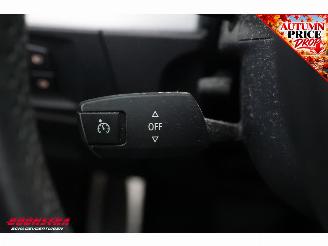 BMW 3-serie Touring 330d Aut. Business Line M Sport Cruise Navi Clima Bluetooth PDC AHK picture 14