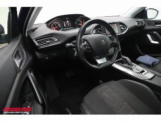 Peugeot 308 1.2 PT Aut. Premium Panorama Navi Clima Camera PDC AHK Cruise Apple/Android picture 19