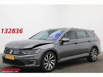 Coche accidentado Volkswagen Passat Variant 1.4 TSI GTE DSG Highline ACC Navi Clima SHZ Ergo Act. Apple/Android Camera PDC AHK 2015/12