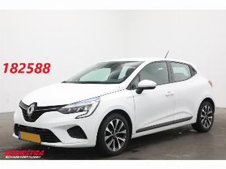 Schadeauto Renault Clio 1.0 TCe Zen Airco PDC Cruise LMV Apple Carplay/Androidauto 2021/8