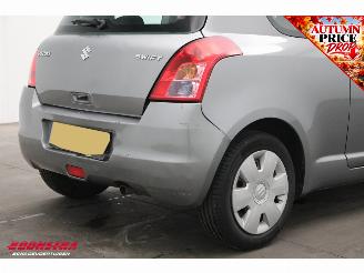 Suzuki Swift 1.3 Comfort 2e Eig. 108.123 km! picture 12