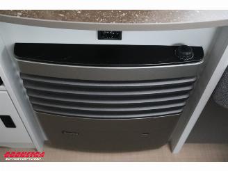 Burstner  Averso 535 TL B66 Single Beds LMV Middenkeuken picture 22