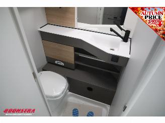 Burstner  Averso 535 TL B66 Single Beds LMV Middenkeuken picture 21