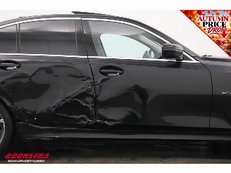 BMW 3-serie 330e High Executive HUD Pano Memory Camera SHZ Leder LED picture 9