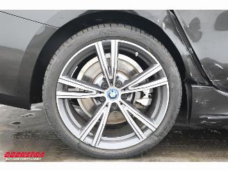 BMW 3-serie 330e High Executive HUD Pano Memory Camera SHZ Leder LED picture 6