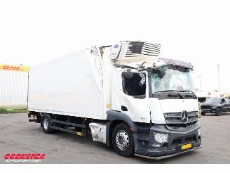 Mercedes Actros 1827 Carrier Syberia MT 3-Compartimenten picture 2