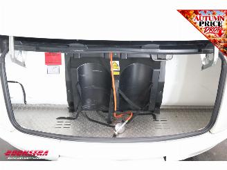 Hobby  495 UL Premium Middenkeuken Rondzit LMV picture 21