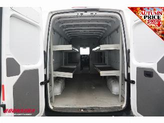 Volkswagen Crafter 35 2.0 TDI Aut. L4-H3 Airco Apple/Android Camera picture 12