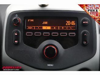 Peugeot 108 1.0 VTi Active Airco Bluetooth picture 17