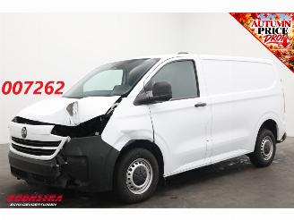 krockskadad bil auto Volkswagen Transporter T7 2.0 TDI DSG L1-H1 26 Apple/Android Cruise PDC 2025/6
