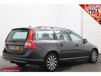 Volvo V-70 2.0 D4 Aut. Momentum Leder Navi Clima Cruise SHZ PDC AHK picture 3