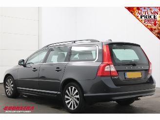 Volvo V-70 2.0 D4 Aut. Momentum Leder Navi Clima Cruise SHZ PDC AHK picture 4