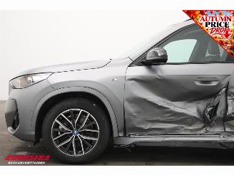 BMW iX1 xDrive30 M Sport 67 kWh Pano ACC Navi Leder Memory SHZ Virtual Apple/Android Camera PDC Clima picture 5
