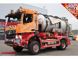 uszkodzony ciężarówki Mercedes Arocs 2053 4X4 Müller Saug/Druck ADR 10m3 2019/11