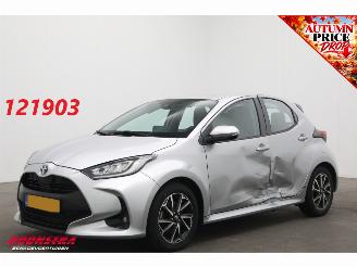 Coche accidentado Toyota Yaris 1.5 Hybrid Dynamic Cruise Camera Bluetooth Clima 2023/4