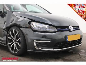 Volkswagen Golf 1.4 TSI GTE Pano ACC Leder SHZ Camera Clima Navi picture 10