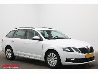 Skoda Octavia Combi 1.6 TDI Greentech Ambition Cruise Bluetooth Airco picture 2