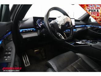 BMW i5 eDrive40 84 kWh M Sport HUD H/K 360° ACC Memory Carbon LED picture 19