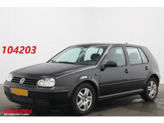 occasion passenger cars Volkswagen Golf 1.6-16V Comfortline 5-Drs. Airco Cruise APK 03-2027 2003/1