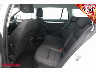 Skoda Octavia Combi 1.6 TDI Greentech Ambition Cruise Bluetooth Airco picture 9