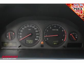 Volvo V-70 Cross Country 2.4 T AWD Comfort Line Cruise Leder Memory PDC AHK picture 12