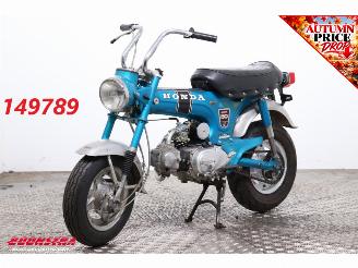 Käytettyjen scooters Honda  Dax 50 BY 1974 6.266 km! 1974/4