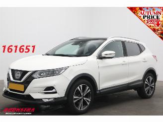 Vaurioauto  passenger cars Nissan Qashqai 1.2 Aut. Tekna Pano Memory BOSE 360° SHZ Leder 2017/11