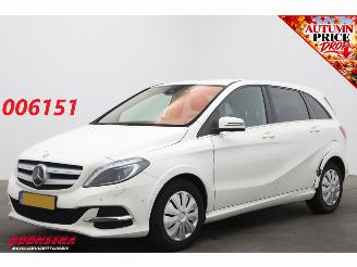 krockskadad bil auto Mercedes B-klasse Electric Drive Prestige 28 kWh Fahrbar! Cruise Navi Leder Memory Camera PDC Clima 2015/4