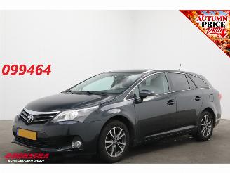 Vaurioauto  passenger cars Toyota Avensis 1.8 VVTi Aut. Dynamic Bsn. AHK Camera SHZ Clima Cruise Navi 2014/7