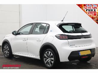 Peugeot e-208 EV Active Pack 50 kWh Cruise Navi Apple/Android PDC Clima picture 4