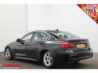 BMW 3-serie 320i High Executive M Sport Aut. Leder SHZ LED Apple/Android picture 4