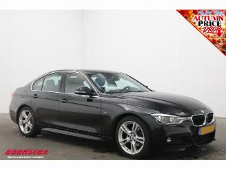 BMW 3-serie 320i High Executive M Sport Aut. Leder SHZ LED Apple/Android picture 2