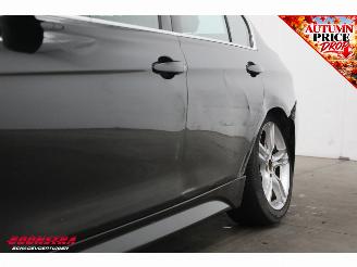 BMW 3-serie 320i High Executive M Sport Aut. Leder SHZ LED Apple/Android picture 7