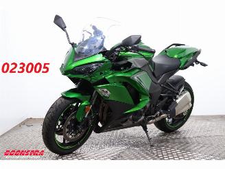 krockskadad bil motor Kawasaki Z 1000 SX ABS Tourer Edition LED 19.052 km! 2019/4