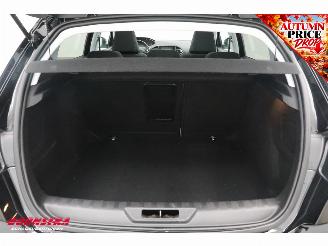 Peugeot 308 1.2 PureTech Aut. Allure Pano Cruise Navi Camera PDC AHK Bluetooth Clima picture 26