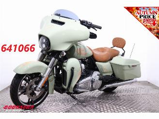 begagnad bil motor Harley-Davidson  103 FLHX Street Glide Jekill/Hyde Cruise Heizgriffe Navi Bluetooth 10.528 km! 2014/7