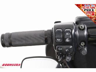 Harley-Davidson  103 FLHX Street Glide Jekill/Hyde Cruise Heizgriffe Navi Bluetooth 10.528 km! picture 15