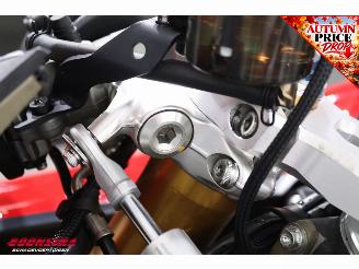 Ducati  Panigale V4 S ABS LED Akrapovic Cruise Heizgriffe 12.514 km! picture 18