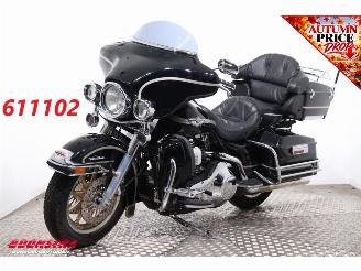 Schade motor Harley-Davidson  FLHTCUI Ultra Classic 5HD Orig NL! Anniversary Cruise Radio 39.457 km! 2003/4