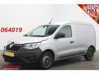 Vaurioauto  commercial vehicles Renault Express 1.5 dCi 95 Comfort Cruise Bluetooth PDC Airco 2024/1