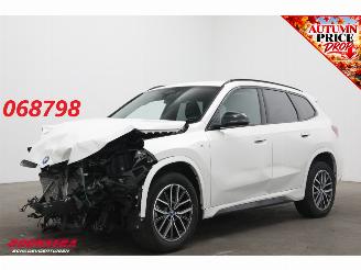 Auto incidentate BMW iX1 eDrive20 67 kWh M Sport H/K ACC Navi Virtual Apple/Android Memory Camera PDC Clima 2024/9
