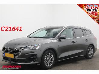 Damaged car Ford Focus 1.0 EcoBoost Aut. Hybrid Titanium LED Navi Apple/Android PDC Clima 2024/6