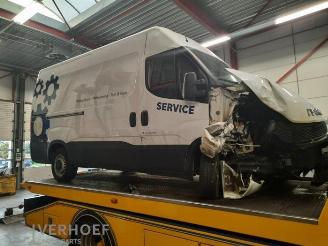Auto da rottamare Iveco New Daily New Daily VI, Van, 2014 33S15, 35C15, 35S15 2016/8