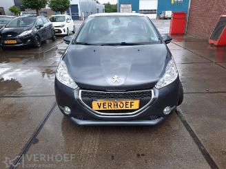 Peugeot 208 208 I (CA/CC/CK/CL), Hatchback, 2012 / 2019 1.2 Vti 12V PureTech 82 picture 2