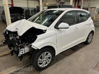 Vrakbiler auto Hyundai I-10 i10, Hatchback, 2019 1.0 12V 2023/7