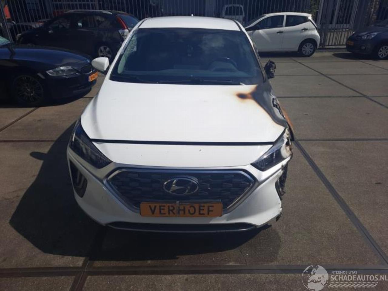 Hyundai Ioniq Ioniq, Liftback, 2016 / 2022 1.6 GDI 16V PHEV