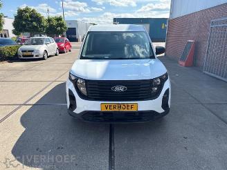 Uttjänta bilar auto Ford Courier Transit Courier, Van, 2023 1.0 EcoBoost 100 2024/4