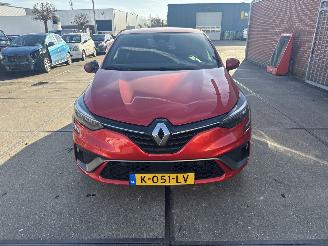 Damaged car Renault Clio  2021/1