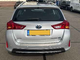 Toyota Auris  picture 2