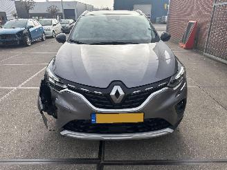 Damaged car Renault Captur  2022/3